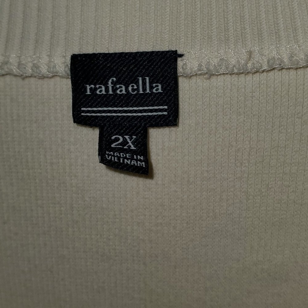 Ivory Rafaella V-neck Sweater - Picture 4 of 6